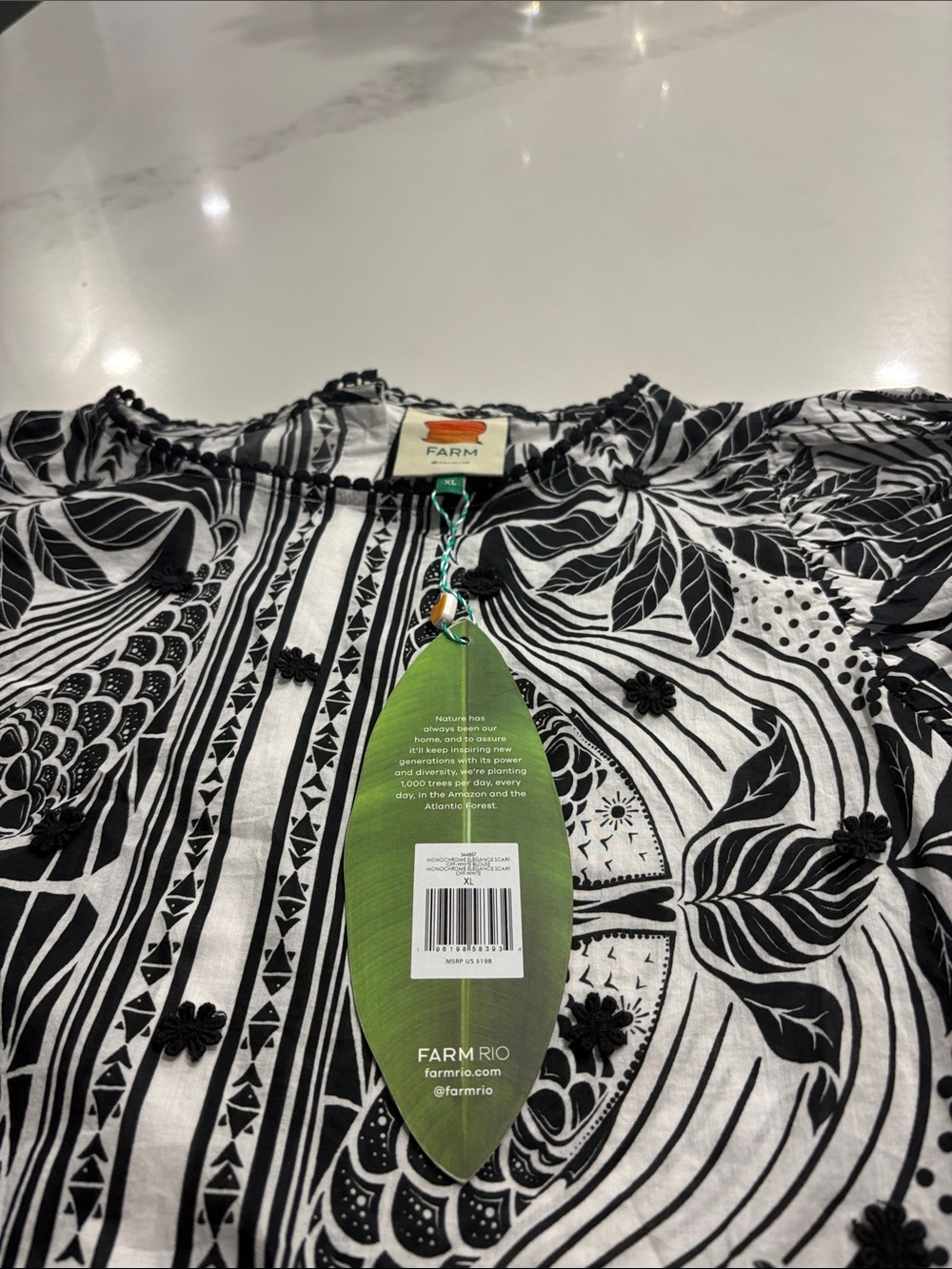 FARM Rio Black & White Printed Puff-Sleeve Peasant Blouse - Picture 4 of 11